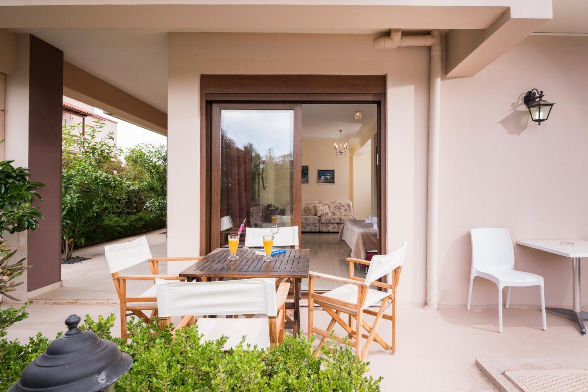 Areti Suites Kathaniá Extérieur photo