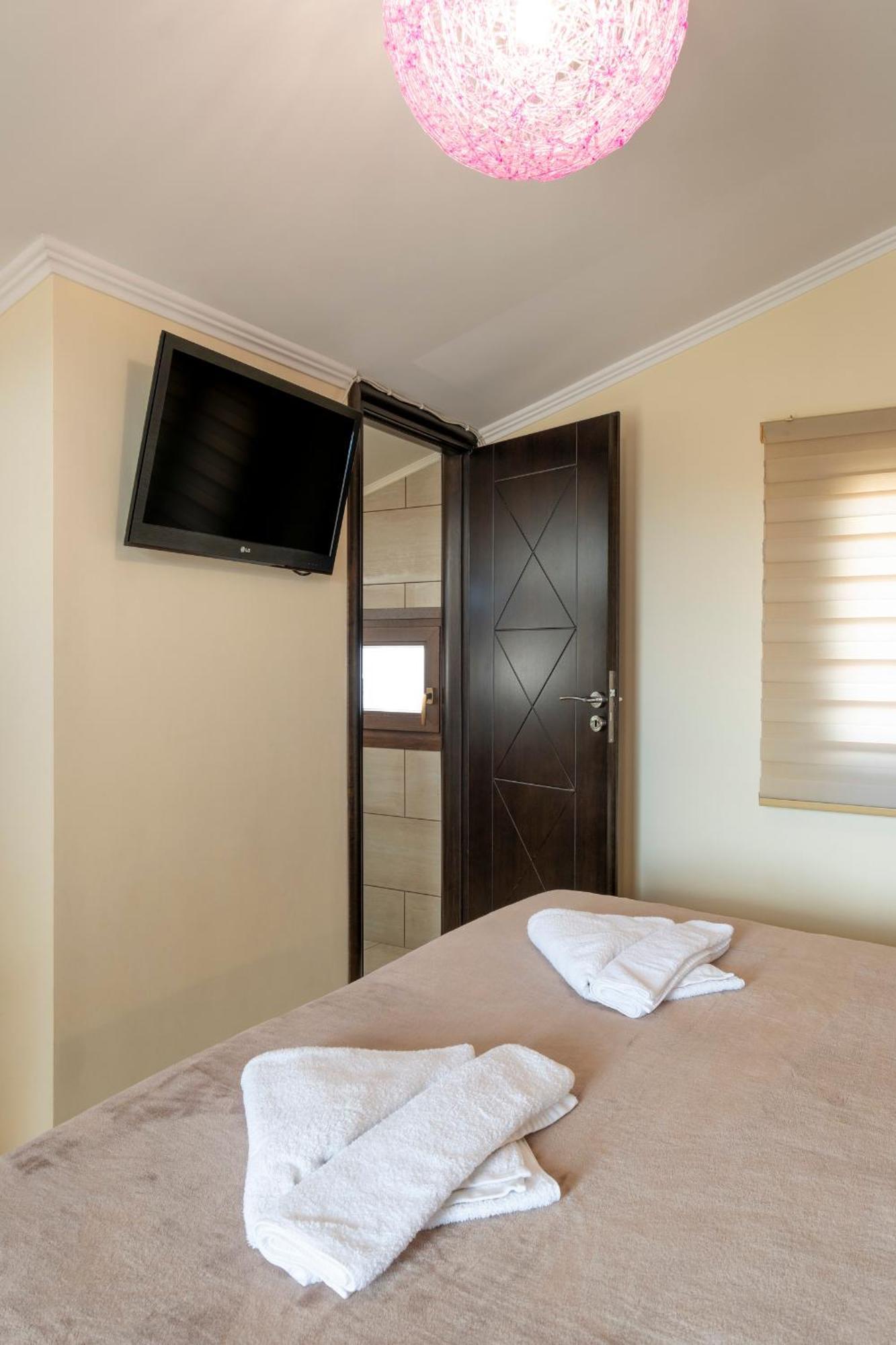 Areti Suites Kathaniá Extérieur photo