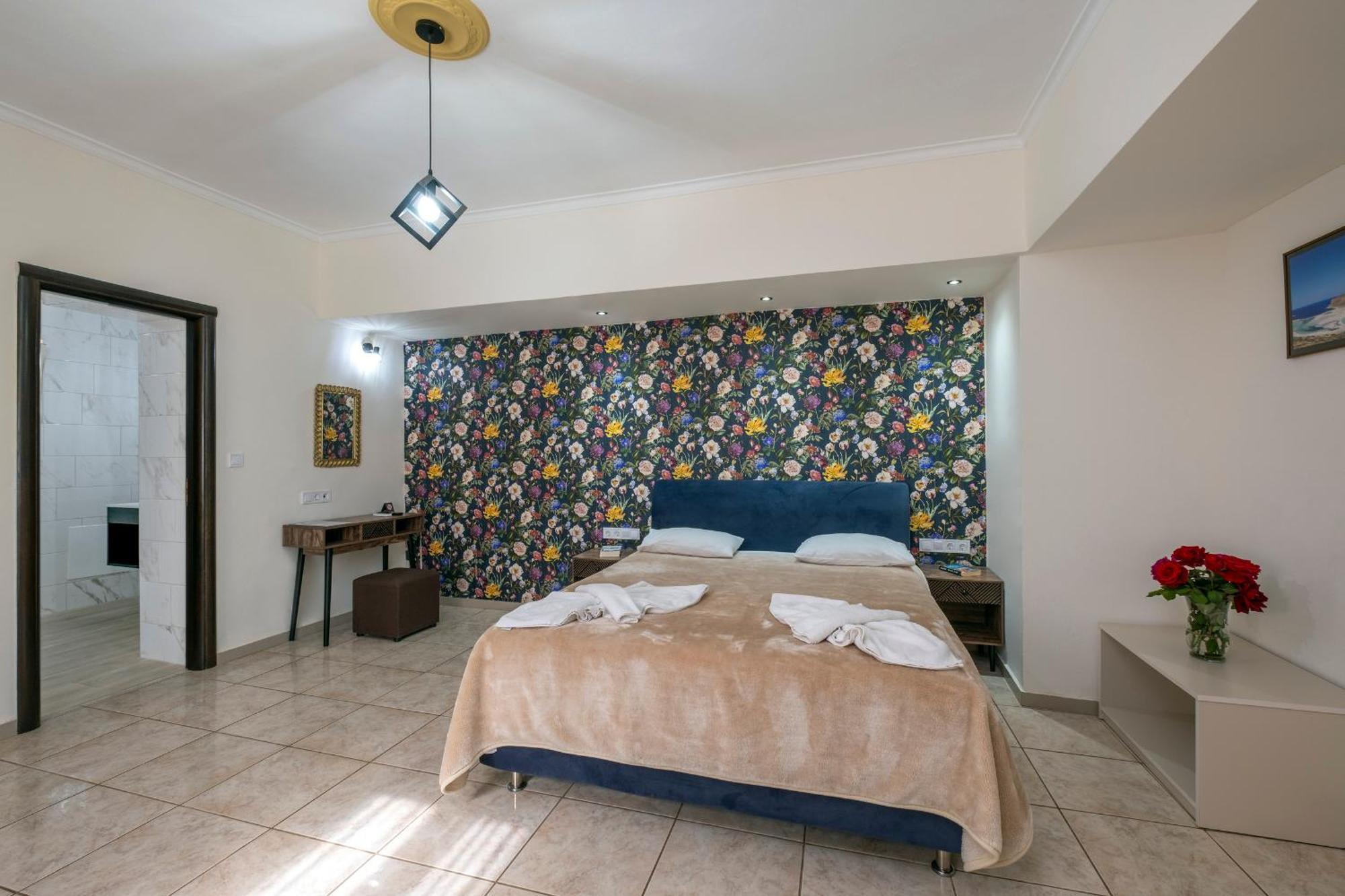 Areti Suites Kathaniá Extérieur photo